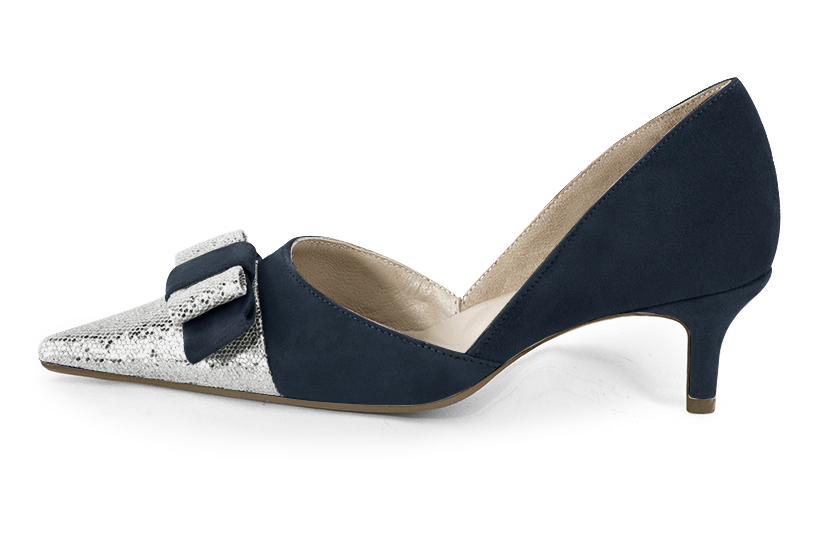 Light silver and navy blue women's open arch dress pumps. Pointed toe. Medium slim heel. Profile view - Florence KOOIJMAN